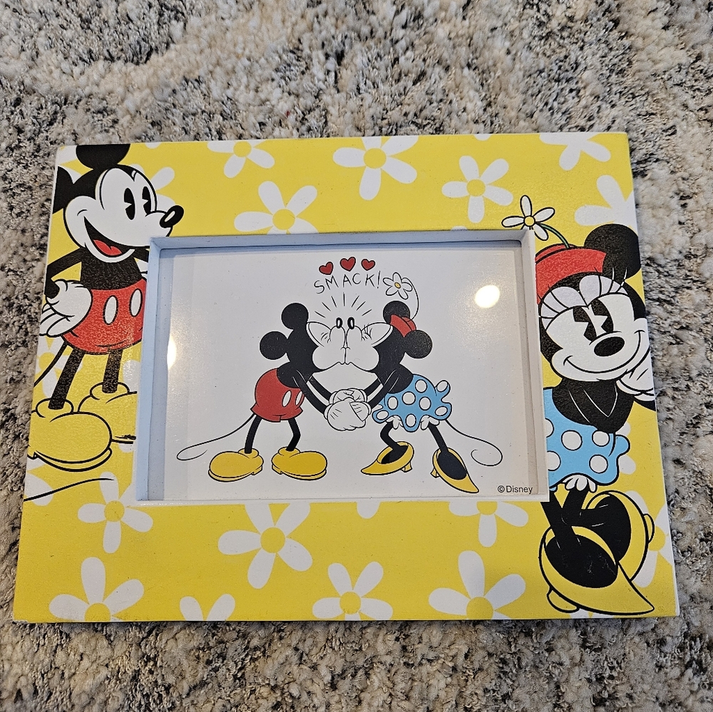 NWOT Disney Yellow Mickey & Minnie Floral Photo Frame